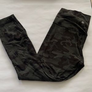 Lululemon Align 25” Green Camo Leggings - Size 6